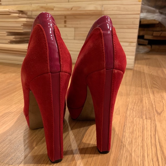 BCBG Red Suede Peep Toe Platform Heels - Picture 5 of 7
